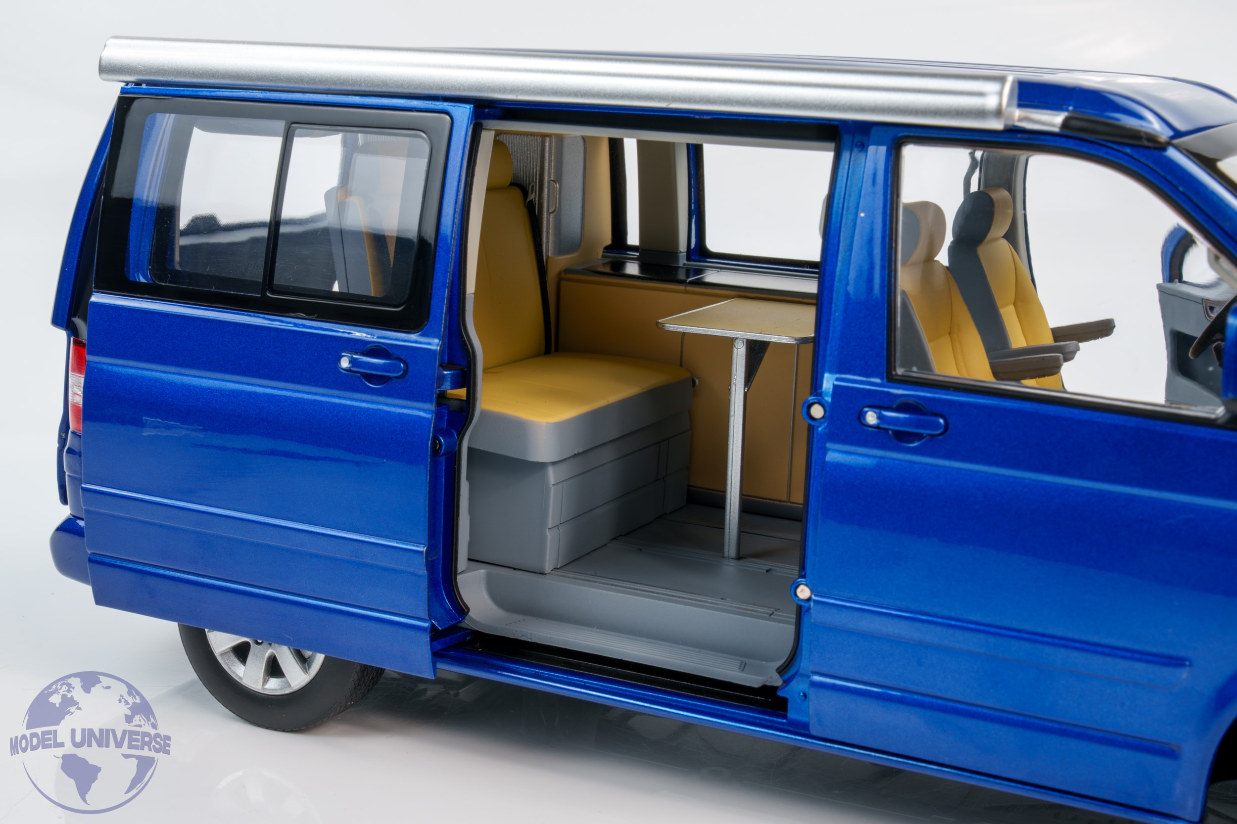 Norev - 1:18 Volkswagen VW California Blue 2003 - Diecast Model 6 Norev - 1:18 Volkswagen VW California Blue 2003 - Diecast Model
