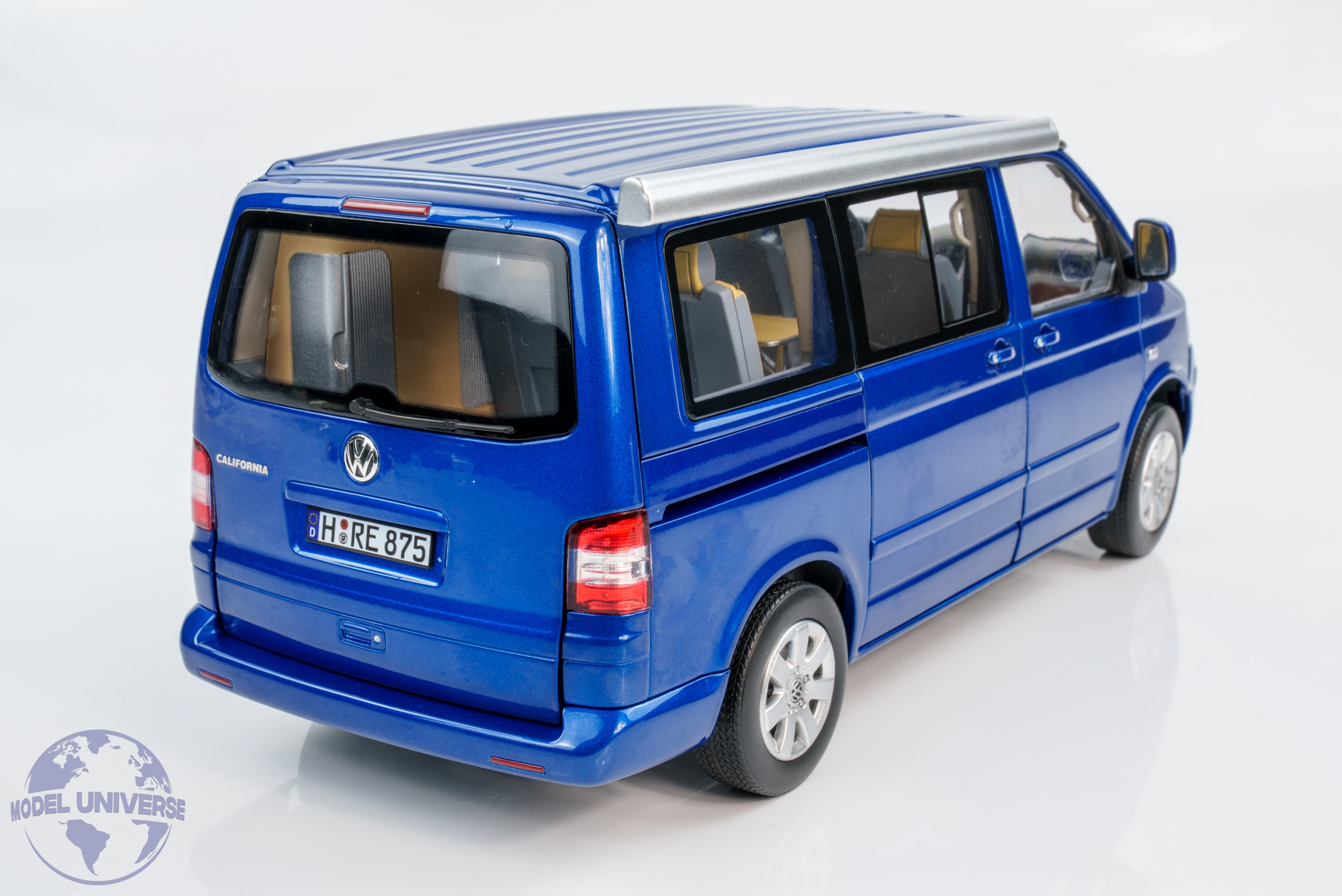 Norev - 1:18 Volkswagen VW California Blue 2003 - Diecast Model 9 Norev - 1:18 Volkswagen VW California Blue 2003 - Diecast Model
