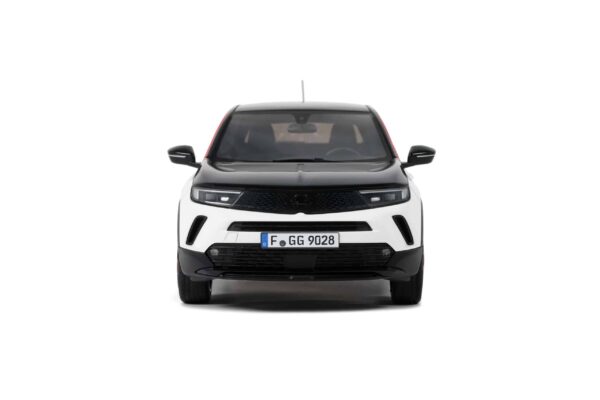Otto Mobile 1:18 Opel Mokka-E GS Line Jade White (G20) 2021 (OT1045) 10 Otto Mobile 1:18 Opel Mokka-E GS Line Jade White (G20) 2021 (OT1045)