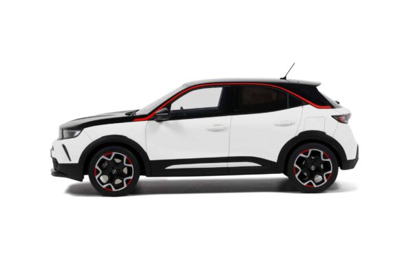 Otto Mobile 1:18 Opel Mokka-E GS Line Jade White (G20) 2021 (OT1045) 9 Otto Mobile 1:18 Opel Mokka-E GS Line Jade White (G20) 2021 (OT1045)