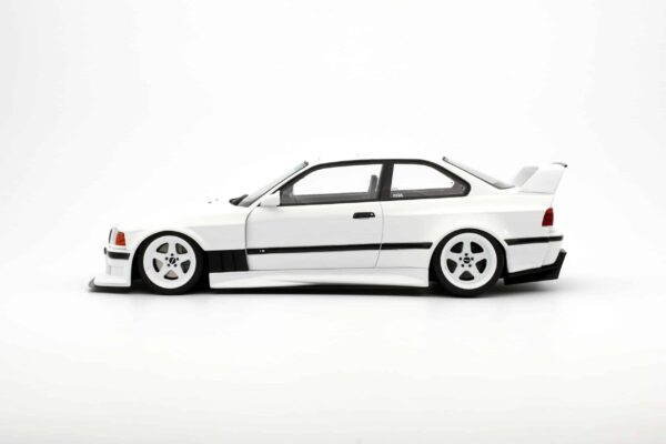 1:18 BMW E36 Khyzyl Saleem Alpine White 300 2022 - Limited Edition Resin Model - Otto Mobile 11 1:18 BMW E36 Khyzyl Saleem Alpine White 300 2022 - Limited Edition Resin Model - Otto Mobile