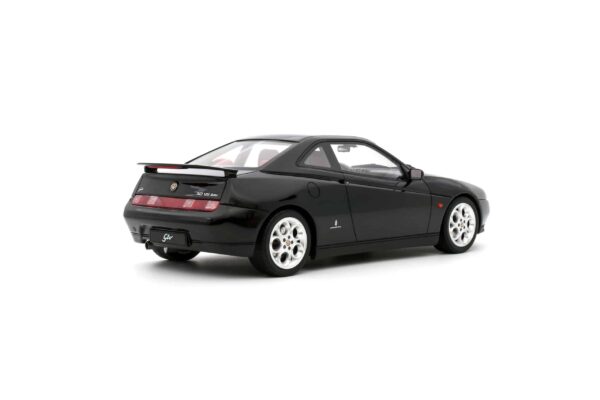 Otto Mobile - 1:18 Alfa Romeo GTV V6 (916) Black 2000