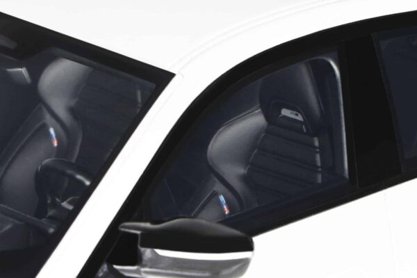 Otto Mobile 1:18 BMW I4 M50 Mineral White Metallic (C6A) 2021 (OT1074) 13 Otto Mobile 1:18 BMW I4 M50 Mineral White Metallic (C6A) 2021 (OT1074)