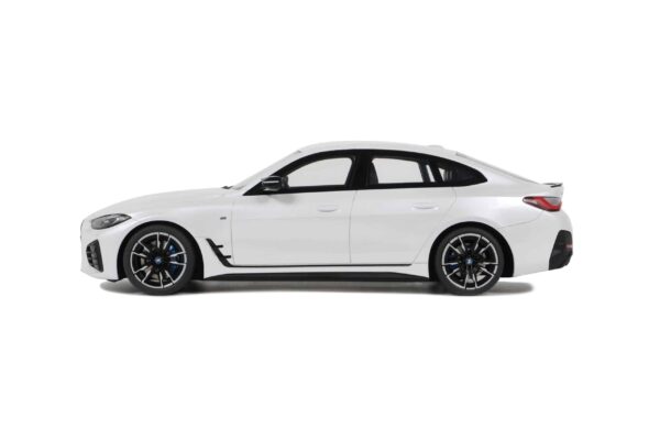 Otto Mobile 1:18 BMW I4 M50 Mineral White Metallic (C6A) 2021 (OT1074) 8 Otto Mobile 1:18 BMW I4 M50 Mineral White Metallic (C6A) 2021 (OT1074)