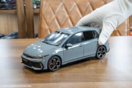 Otto Mobile - Volkswagen Golf Mk.8 GTI Moonstone Grey 2024 - Limited Edition Resin Model