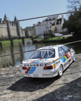 Otto Mobile - 1:18 Peugeot 405 MI16 BTCC R.Gravett 1992 - Limited Edition Resin Model