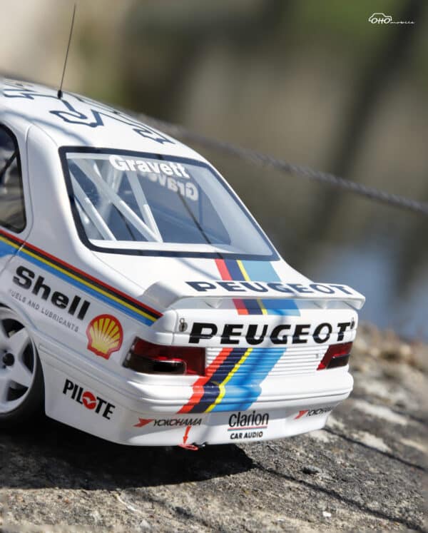 Otto Mobile - 1:18 Peugeot 405 MI16 BTCC R.Gravett 1992 - Limited Edition Resin Model