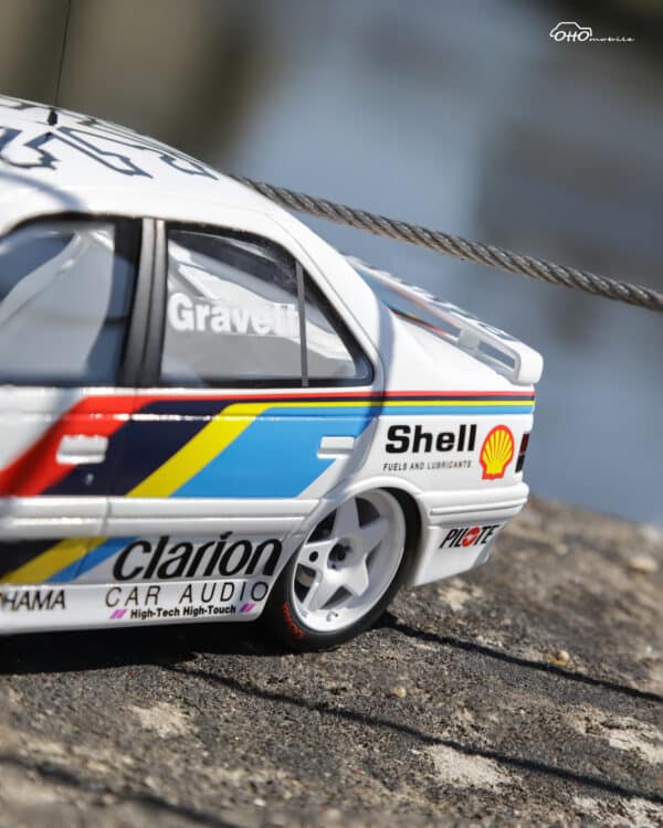 Otto Mobile - 1:18 Peugeot 405 MI16 BTCC R.Gravett 1992 - Limited Edition Resin Model