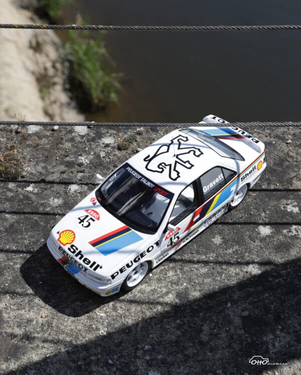Otto Mobile - 1:18 Peugeot 405 MI16 BTCC R.Gravett 1992 - Limited Edition Resin Model