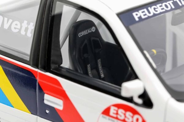 Otto Mobile - 1:18 Peugeot 405 MI16 BTCC R.Gravett 1992 - Limited Edition Resin Model 26 Otto Mobile - 1:18 Peugeot 405 MI16 BTCC R.Gravett 1992 - Limited Edition Resin Model