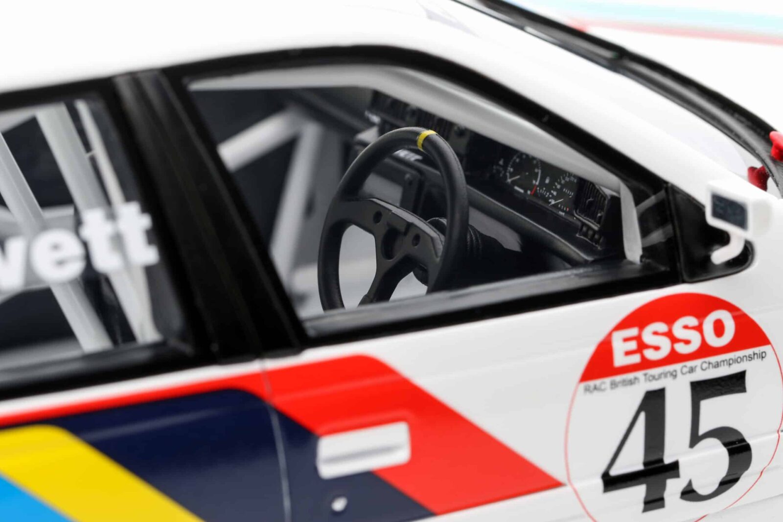 Otto Mobile - 1:18 Peugeot 405 MI16 BTCC R.Gravett 1992 - Limited