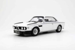 Otto Mobile - 1:18 BMW 3.0 CSL Chamonix White 1972 - Limited Edition Resin Model
