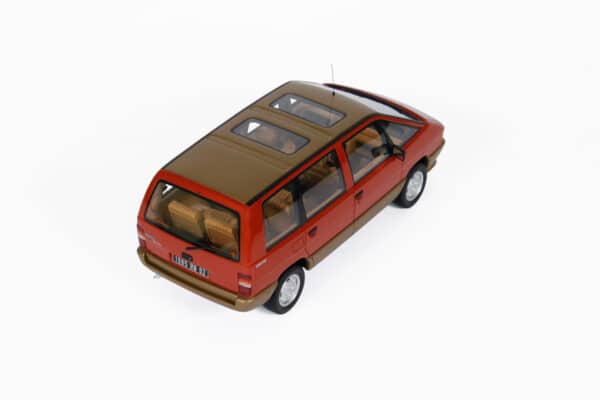 Otto Mobile 1:18 Renault Espace 2000 TSE Red Cornaline 1984 (OT1178) Limited Edition Resin Model 33 Otto Mobile 1:18 Renault Espace 2000 TSE Red Cornaline 1984 (OT1178) Limited Edition Resin Model