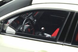 Otto Mobile 1:18 Honda Civic Type R FK8 white scale model OT388