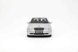Otto Mobile - 1:18 Mercedes-Benz E55 AMG W210 Brilliant Silver 2001 - 1:18 Scale Limited Edition Resin Model