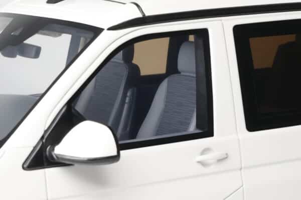 1:18 Volkswagen T6.1 California Ocean Candy White 2021 - Limited Edition Resin Model - Otto Mobile - Image 7
