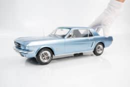 Otto Mobile - 1:12 Ford Mustang Hard Top 1965 Pony Blue - Limited Edition Resin Model