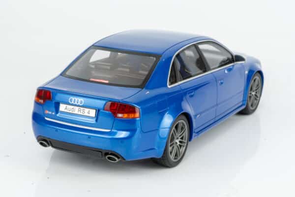Otto Mobile - 1:18 Audi RS4 B7 Sedan Sprint Blue 2007 (OT1215) - Limited Edition Resin Model 13 Otto Mobile - 1:18 Audi RS4 B7 Sedan Sprint Blue 2007 (OT1215) - Limited Edition Resin Model