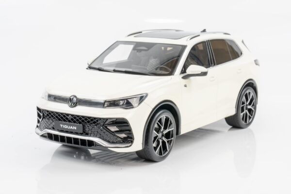 Otto Mobile - 1:18 Volkswagen Tiguan E TSI R-Line Oryx Pearl White 2024 - Limited Edition Resin Model 8 Otto Mobile - 1:18 Volkswagen Tiguan E TSI R-Line Oryx Pearl White 2024 - Limited Edition Resin Model