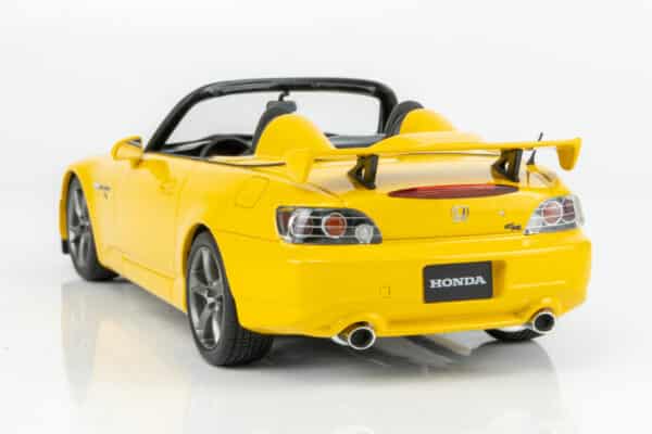 Otto Mobile - 1:18 Honda S2000 CR New Indy Yellow Pearl (OT1231) Limited Edition Resin Model 15 Otto Mobile - 1:18 Honda S2000 CR New Indy Yellow Pearl (OT1231) Limited Edition Resin Model