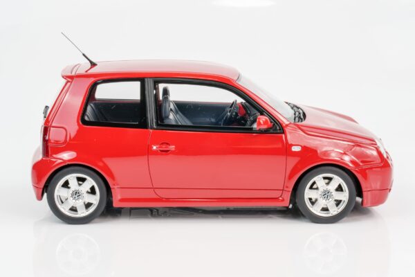Otto - 1:18 Volkswagn Lupo GTI Tornado Red 2001 - Limited Edition Resin Model 11 Otto - 1:18 Volkswagn Lupo GTI Tornado Red 2001 - Limited Edition Resin Model