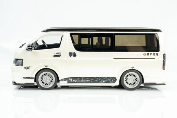 Otto Mobile - 1:18 Toyota Hiace Super GL Custom 2008 Pearl White - Limited Edition Resin Model 13 Otto Mobile - 1:18 Toyota Hiace Super GL Custom 2008 Pearl White - Limited Edition Resin Model