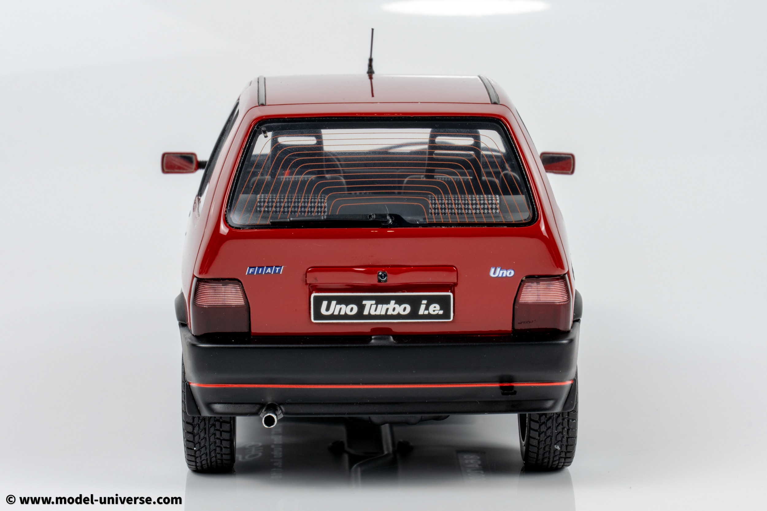 Otto ot487 fiat uno turbo i e red racing 1990 resin model 3