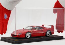 BBR - 1:18 Ferrari F40 1987 Rosso Corsa Ex Nigel Mansell - Limited Edition Resin Model (With Showcase)