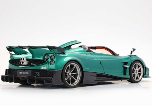 BBR 1:18 Pagani Imola Roadster Verde Rio (P18250A-VET) Limited Edition Resin Model with Showcase 18 BBR 1:18 Pagani Imola Roadster Verde Rio (P18250A-VET) Limited Edition Resin Model with Showcase