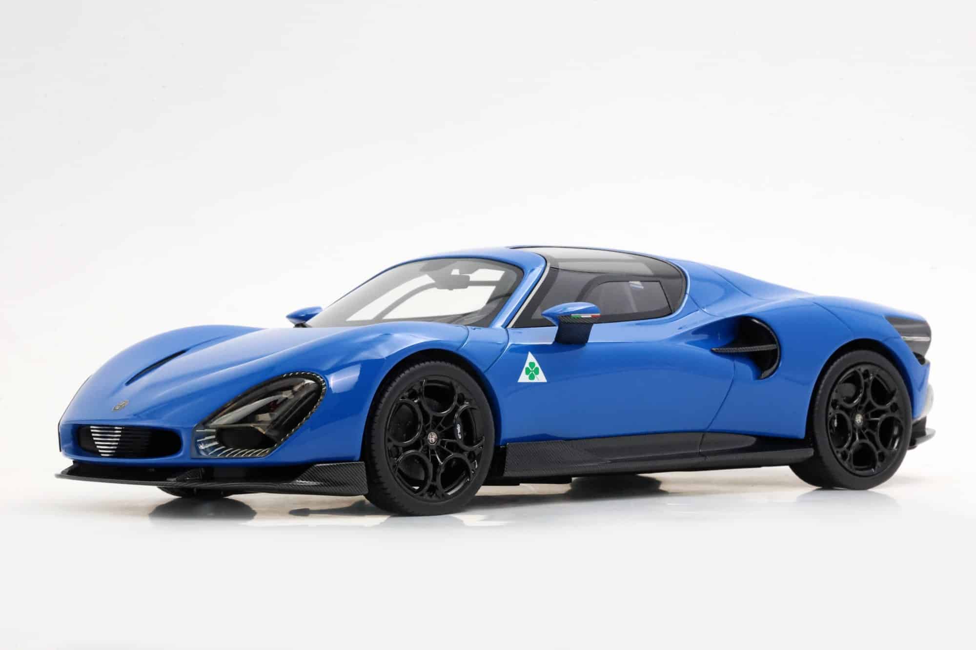 BBR - 1:18 Alfa Romeo 33 Stradale Blue Reale and Black - Limited Edition Resin Model with Showcase 9 BBR - 1:18 Alfa Romeo 33 Stradale Blue Reale and Black - Limited Edition Resin Model with Showcase