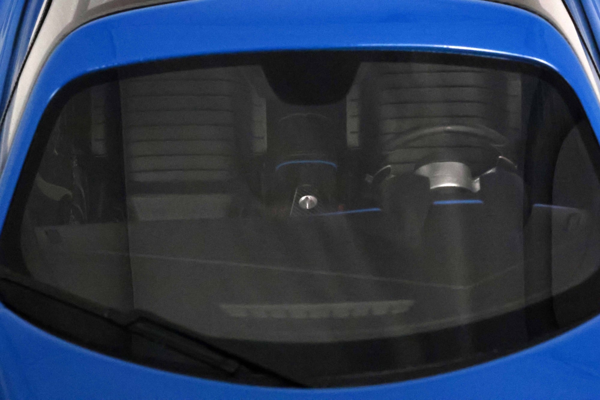 BBR - 1:18 Alfa Romeo 33 Stradale Blue Reale and Black - Limited Edition Resin Model with Showcase 8 BBR - 1:18 Alfa Romeo 33 Stradale Blue Reale and Black - Limited Edition Resin Model with Showcase