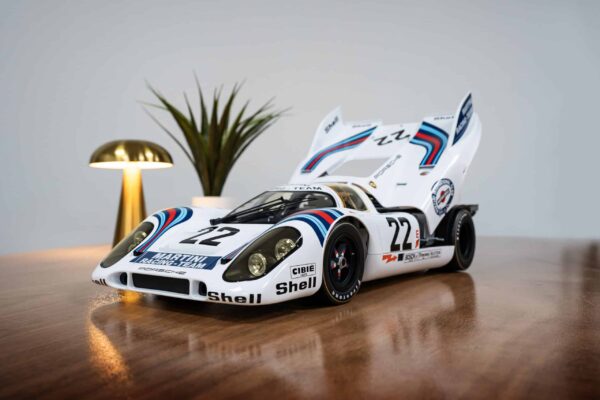 Pocher - 1:8 Porsche 917KH Martini Edition - Pre-Painted Diecast Model Kit 9 Pocher - 1:8 Porsche 917KH Martini Edition - Pre-Painted Diecast Model Kit