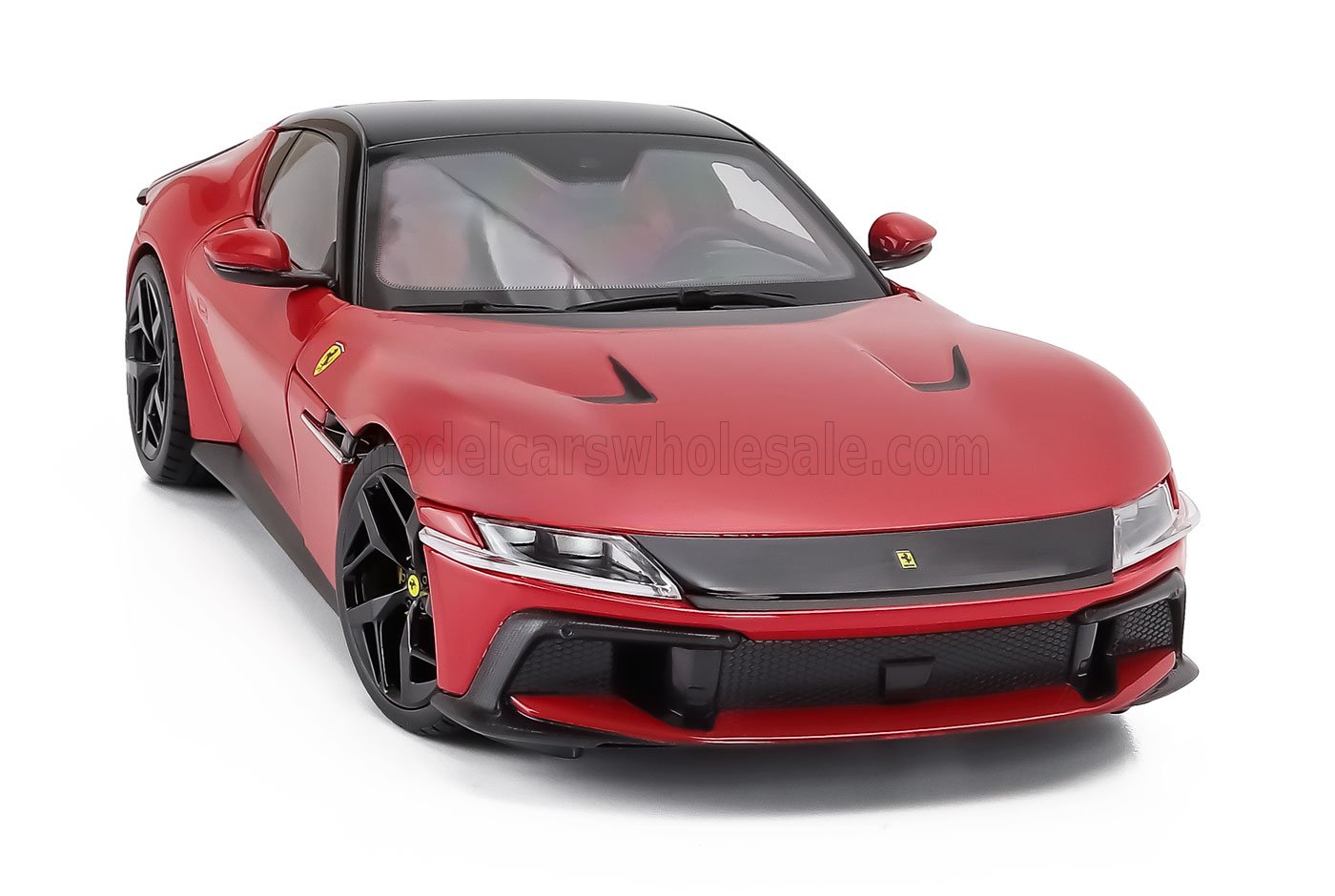 Polistil 1:18 Ferrari 12Cilindri 2024 Rosso Corsa Red with Showcase (18FE02010-HC) Limited Edition Diecast Model 5 Polistil - 1:18 Ferrari 12Cilindri 2024 Rosso Corsa Red with Showcase - Limited Edition Diecast Model