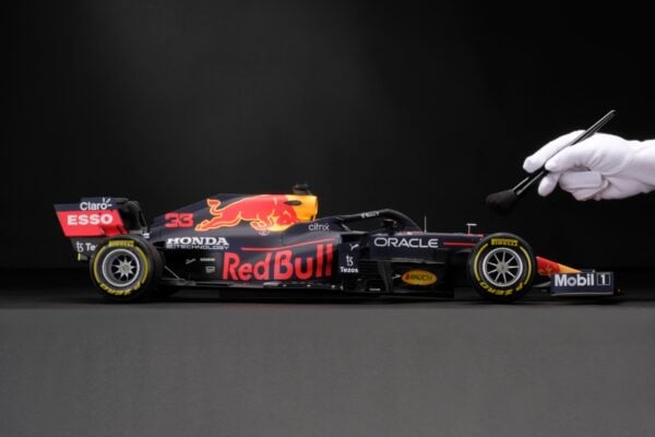 Amalgam - 1:8 Red Bull Racing Honda RB16B - 2021 Abu Dhabi Grand Prix Max Verstappen