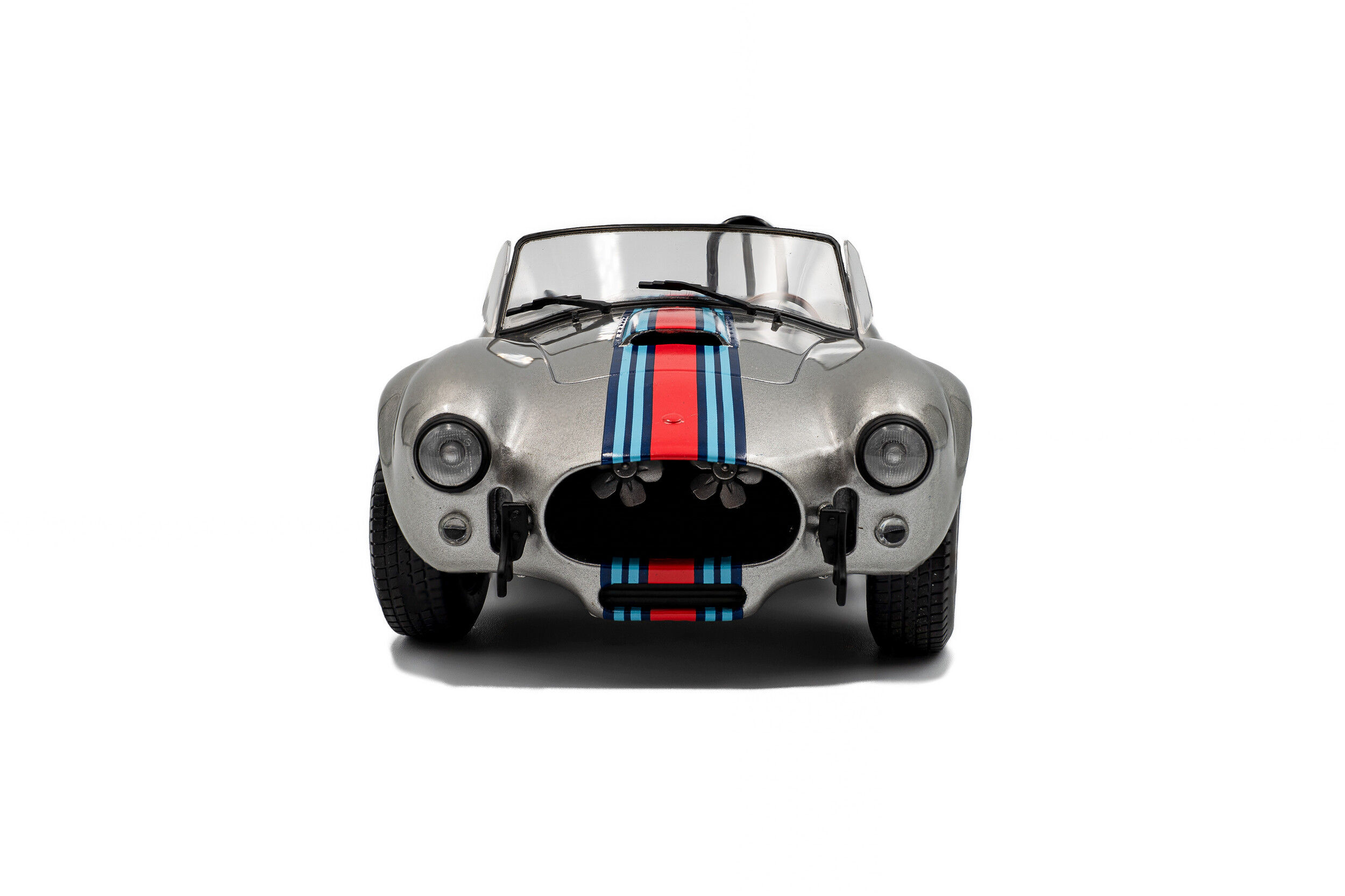 Solido 1:18 Shelby Cobra 427 MKII Solido Works M Racing 1965 Silver (S1804913) Diecast Model 4 Solido 1:18 Shelby Cobra 427 MKII Solido Works M Racing 1965 Silver (S1804913) Diecast Model - Image 4