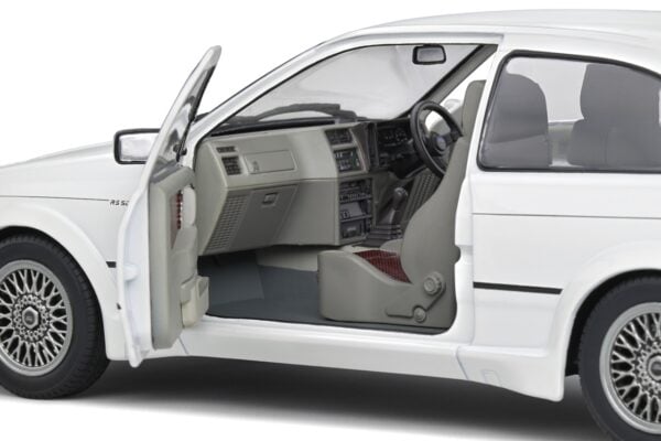 Solido 1/18 Ford Sierra Cosworth RS500 White Diecast Model Car S1806104
