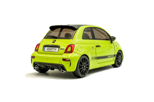 Alternative view of Solido 1:18 Fiat 595 Abarth Verde Adrenalina 2023 Green (S1811307) Diecast Model