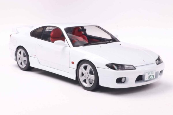 Solido - 1:18 Nissan Silvia S15 SPEC-R Aero Aspen White 1999 - Diecast Model 11 Solido - 1:18 Nissan Silvia S15 SPEC-R Aero Aspen White 1999 - Diecast Model