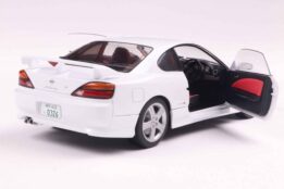 Solido - 1:18 Nissan Silvia S15 SPEC-R Aero Aspen White 1999 - Diecast Model