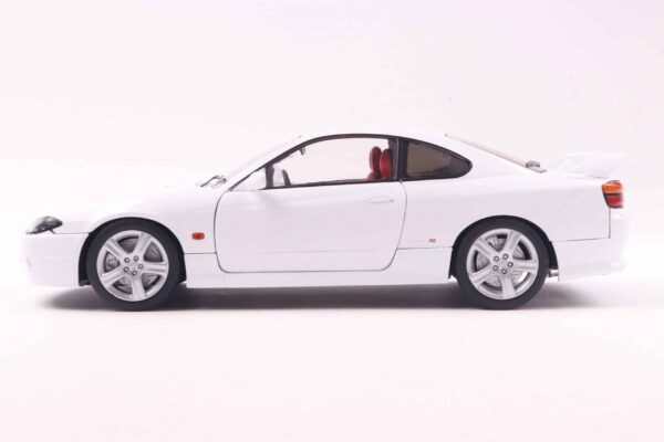 Solido - 1:18 Nissan Silvia S15 SPEC-R Aero Aspen White 1999 - Diecast Model 18 Solido - 1:18 Nissan Silvia S15 SPEC-R Aero Aspen White 1999 - Diecast Model
