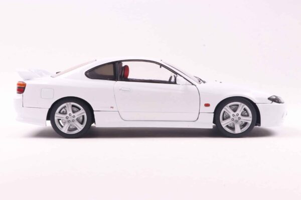 Solido - 1:18 Nissan Silvia S15 SPEC-R Aero Aspen White 1999 - Diecast Model 19 Solido - 1:18 Nissan Silvia S15 SPEC-R Aero Aspen White 1999 - Diecast Model