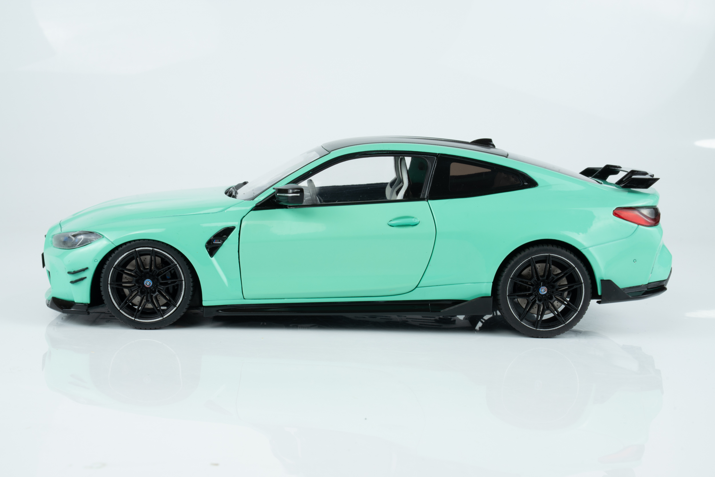 Solido 1:18 BMW M4 (G80) Competition Performance Parts Mint Green 2024 (S1814501) Diecast Model 9 Solido 1:18 BMW M4 (G80) Competition Performance Parts Mint Green 2024 (S1814501) Diecast Model - Image 9