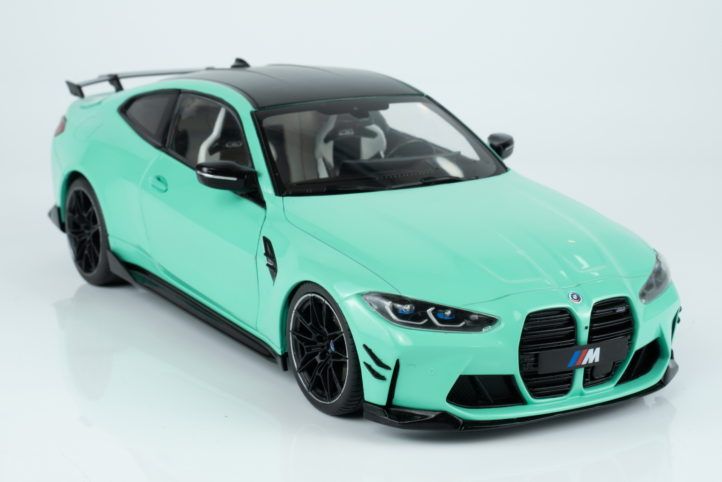 Solido 1:18 BMW M4 (G80) Competition Performance Parts Mint Green 2024 (S1814501) Diecast Model 7 Solido 1:18 BMW M4 (G80) Competition Performance Parts Mint Green 2024 (S1814501) Diecast Model - Image 7