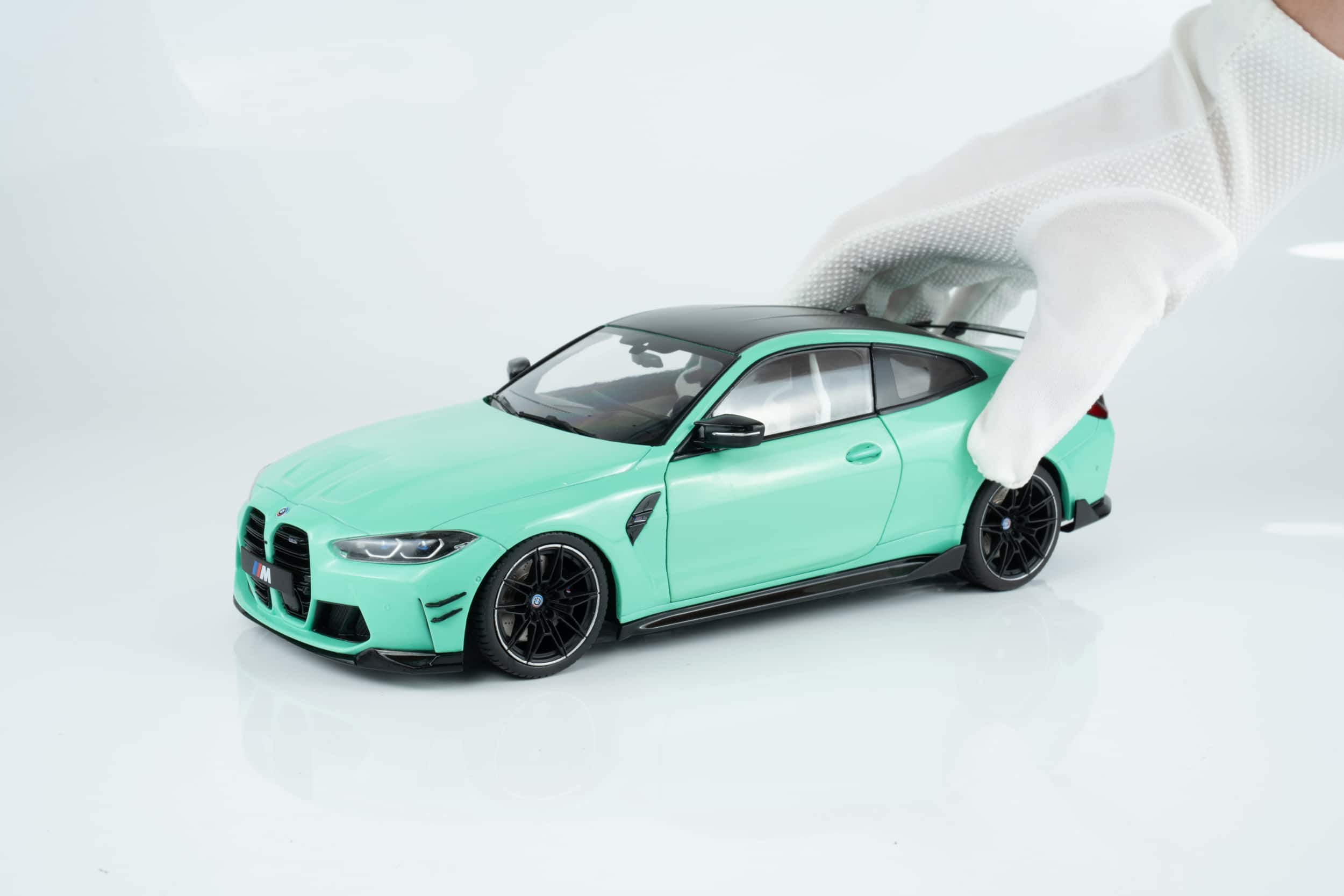 Solido 1:18 BMW M4 (G80) Competition Performance Parts Mint Green 2024 (S1814501) Diecast Model 3 Solido 1:18 BMW M4 (G80) Competition Performance Parts Mint Green 2024 (S1814501) Diecast Model - Image 3