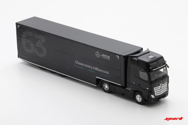 Spark - 1:43 Mercedes Actros F1 Team Transporter Mercedes-AMG Petronas 2024 - Resin Model