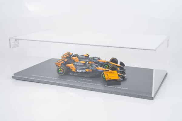 Spark 1:43 McLaren MCL39 F1 Constructors' Champions 2025 Lando Norris, Oscar Piastri 2-Car Set (S9590) Resin Model with Pitboard 10 Spark 1:43 McLaren MCL39 F1 Constructors' Champions 2025 Lando Norris, Oscar Piastri 2-Car Set (S9590) Resin Model with Pitboard