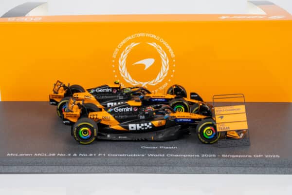 Alternative view of Spark 1:43 McLaren MCL39 F1 Constructors' Champions 2025 Lando Norris, Oscar Piastri 2-Car Set (S9590) Resin Model with Pitboard
