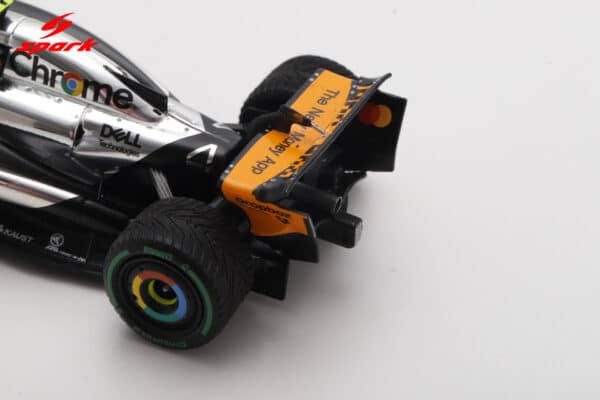 Spark 1:43 McLaren MCL39 No.4 Lando Norris Winner British GP 2025 with Pitboard (S9596) Resin Model 19 Spark 1:43 McLaren MCL39 No.4 Lando Norris Winner British GP 2025 with Pitboard (S9596) Resin Model