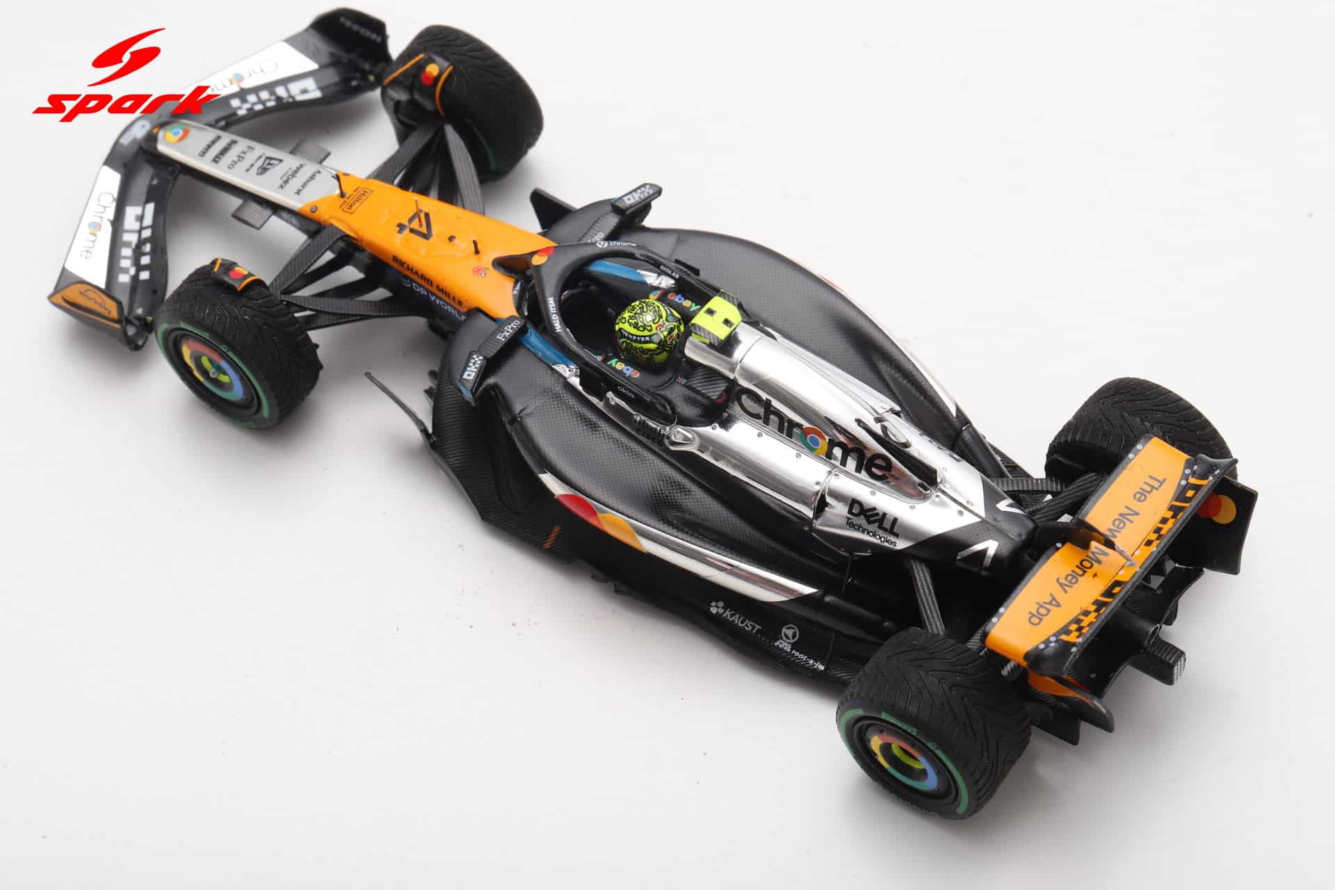 Spark 1:43 McLaren MCL39 No.4 Lando Norris Winner British GP 2025 with Pitboard (S9596) Resin Model 10 Spark 1:43 McLaren MCL39 No.4 Lando Norris Winner British GP 2025 with Pitboard (S9596) Resin Model - Image 10