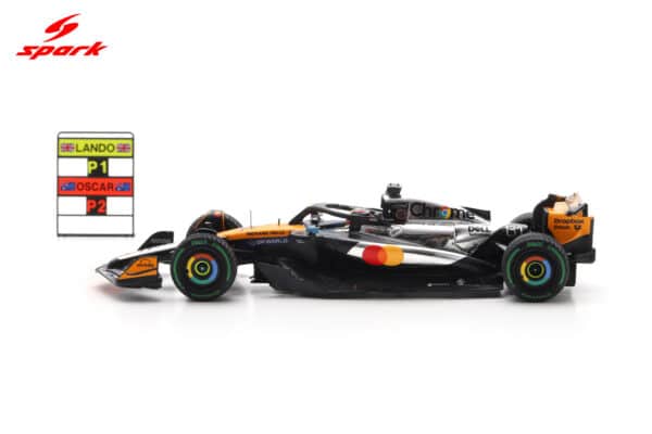 Spark 1:43 McLaren MCL39 No.81 Oscar Piastri 2nd British GP 2025 with Pitboard (S9597) Resin Model 16 Spark 1:43 McLaren MCL39 No.81 Oscar Piastri 2nd British GP 2025 with Pitboard (S9597) Resin Model
